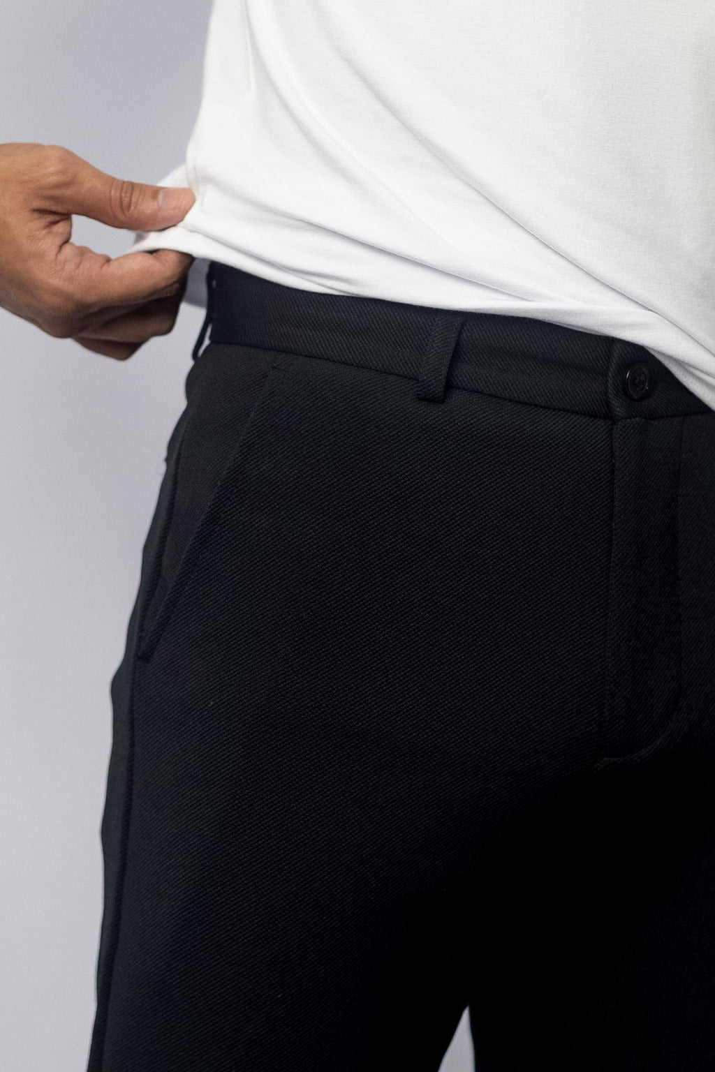 Calça Alfaiataria Slim Cropped Preta - foto 4 de 7