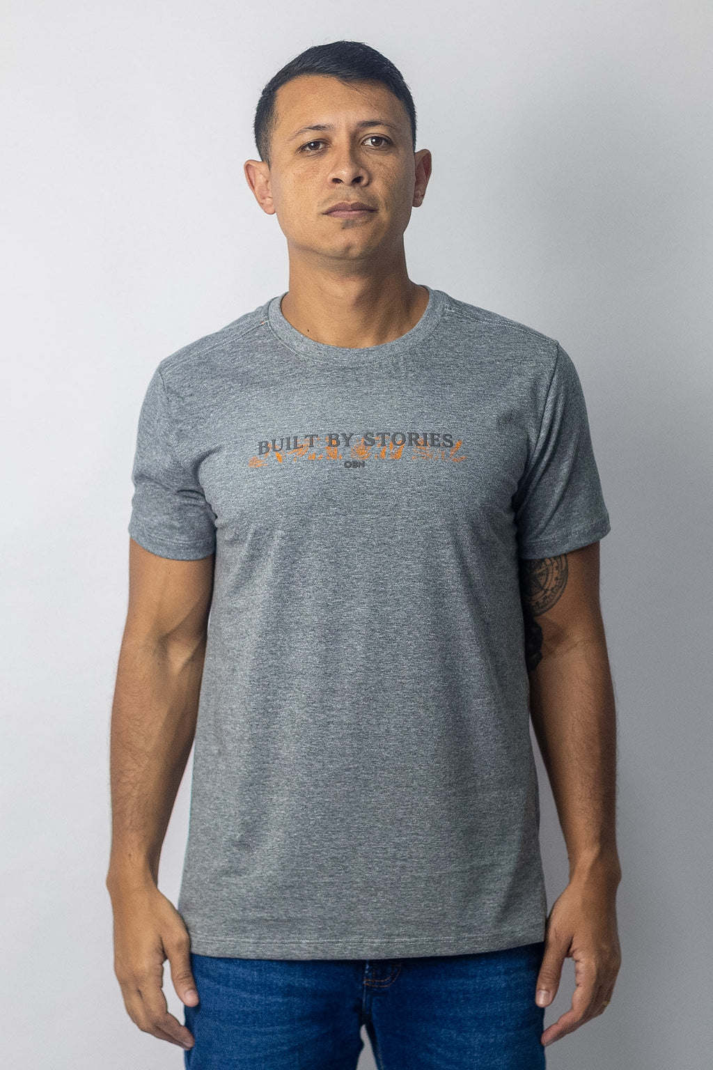Camisa T-Shirt Cinza - foto 1 de 4