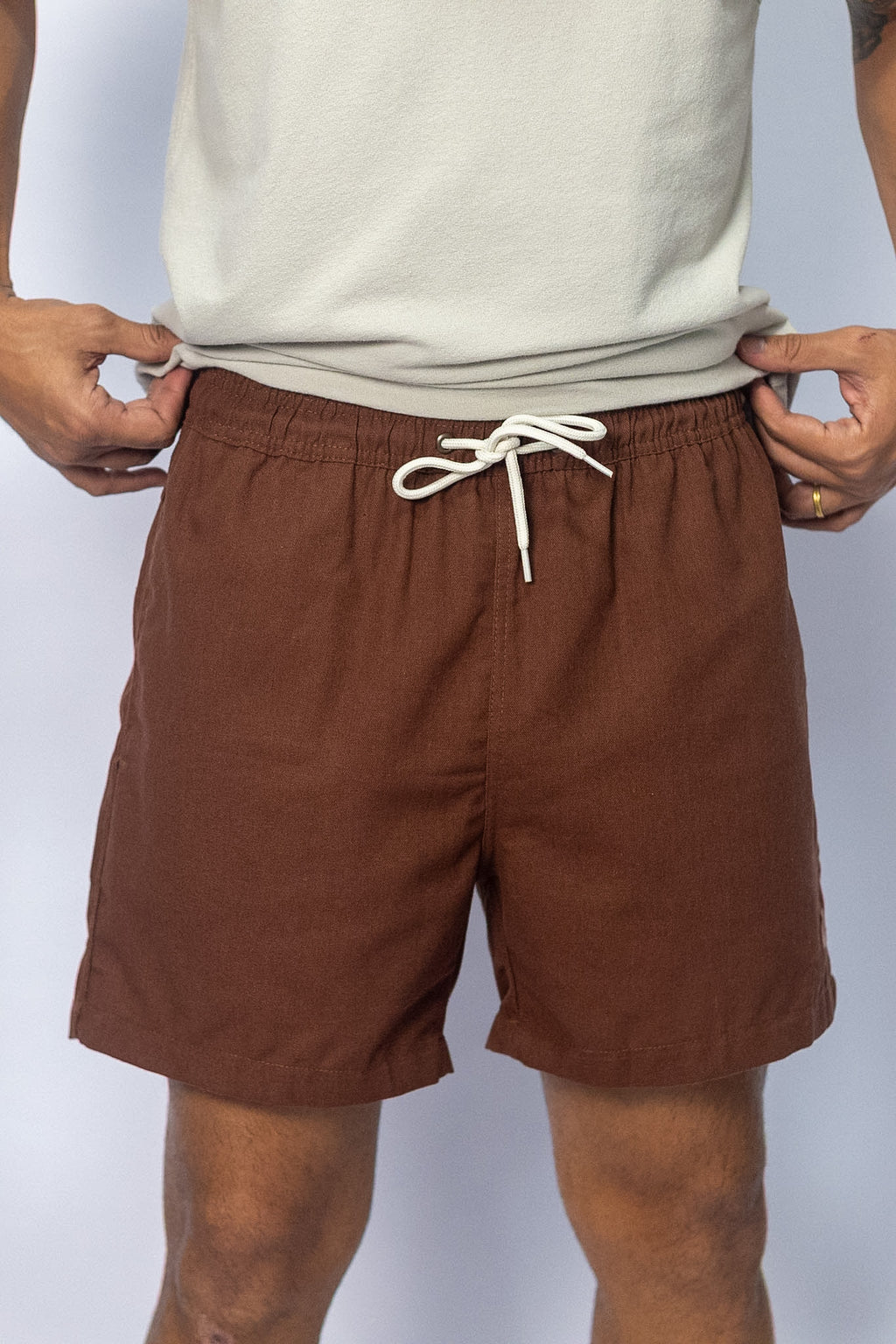 Short Linho Marrom - foto 1 de 3
